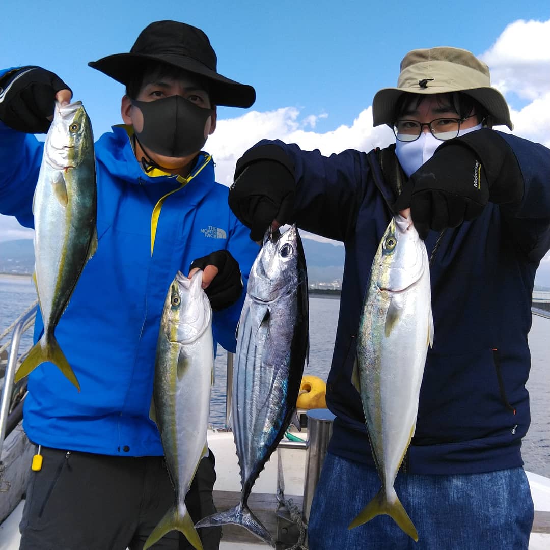 イナダ ブリ 全国の釣り場情報を地図と釣れる魚から調べることができるサイト 全国釣り場 Com イナダ ブリ 全国の釣り場情報を地図と釣れる魚から調べることができるサイト 全国釣り場 Com
